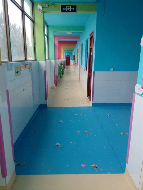 幼兒園專(zhuān)用塑膠地板